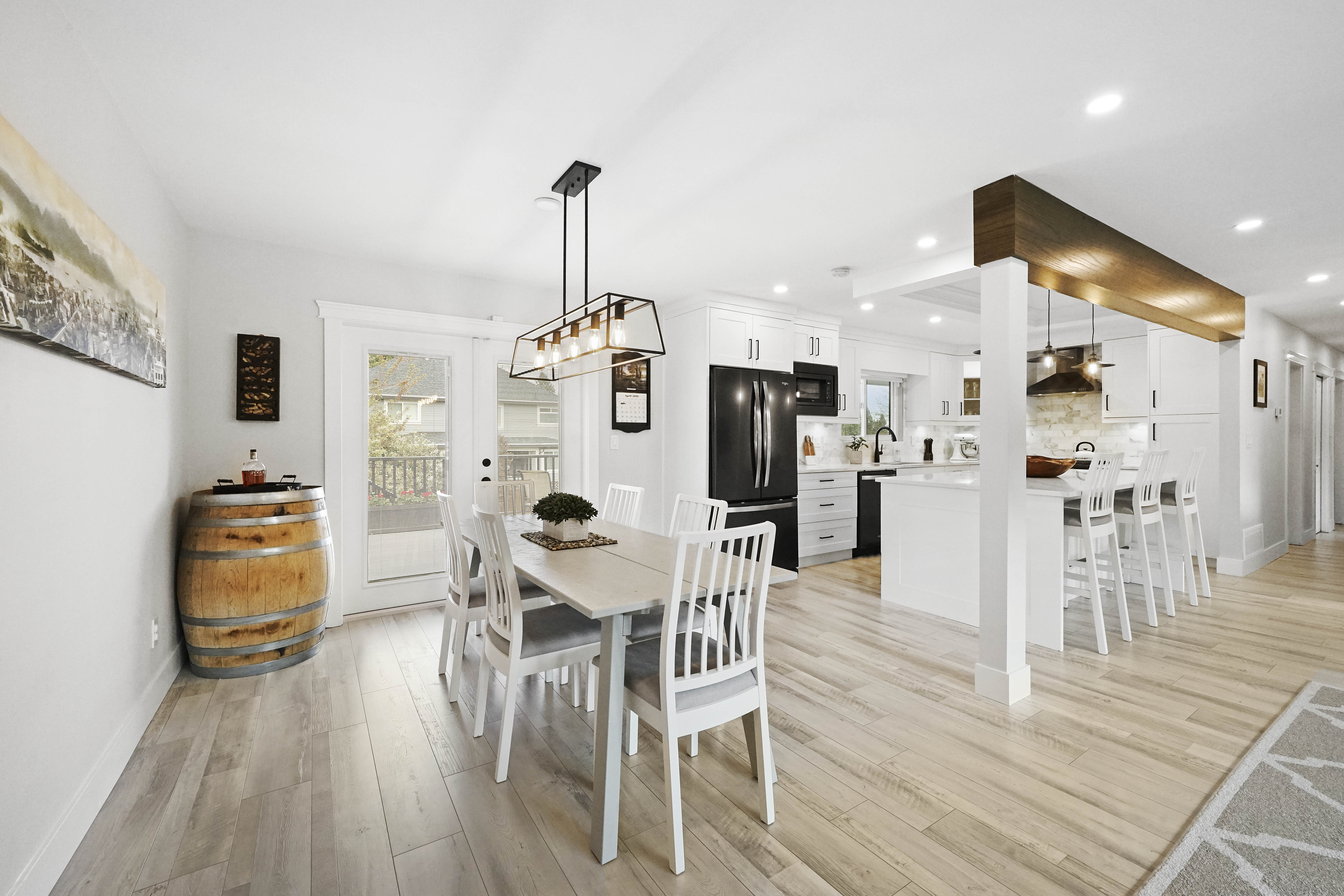 Coquitlam Home Dining and Kitchen