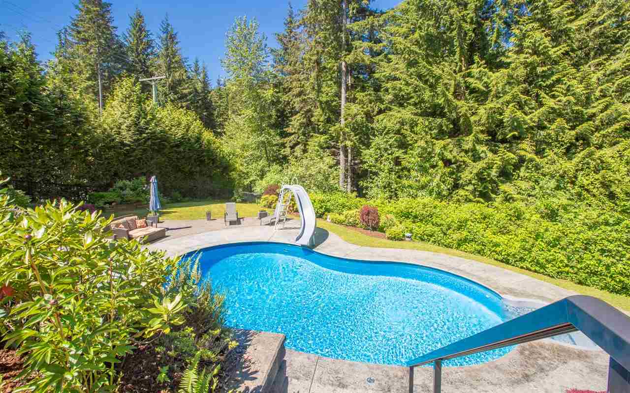 Port Moody Anmore Realtor Krista Lapp 1047 Uplands Drive, Anmore, Port Moody, B.C. Pool 2
