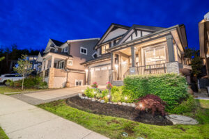 Top Burke Mountain Realtor Krista Lapp 1515 Dayton Street Coquitlam Listings