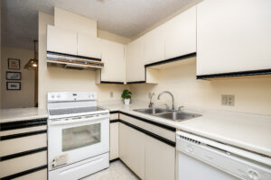 Burnaby Realtor Unit 104 3970 Carrigan Court Burnaby Condo